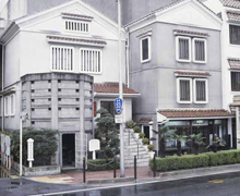 民芸運動:鳥取民藝美術館