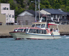 浦富海岸島めぐり遊覧