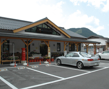 昼食・ショッピング：道の駅桜ん坊